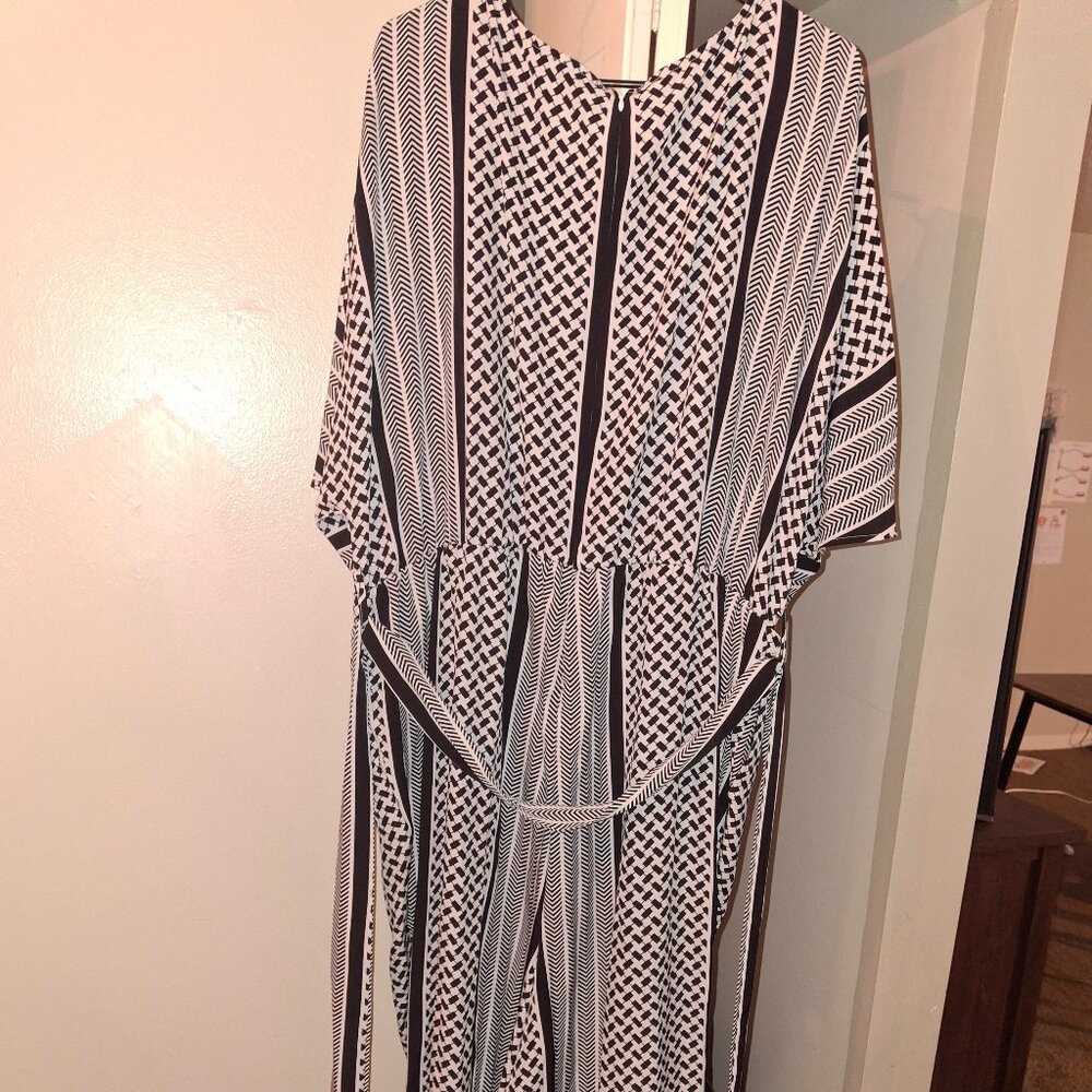 Bloomchic Black & White Geometric Jumpsuit| Women| Spring wear